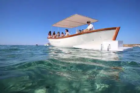 Photo de First lady boat escursione in barca