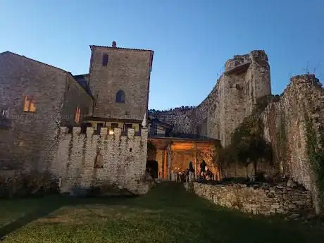 Photo de Castello di Castel San Niccolò