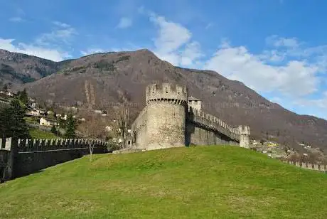 Photo de Bellinzona e Valli Turismo - InfoPoint Bellinzona