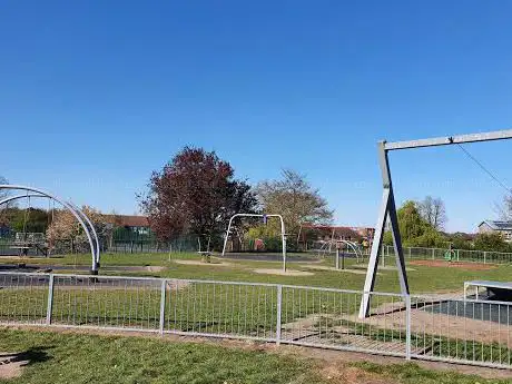 Photo de King George's Playing Fields