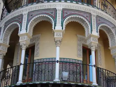 Descubrir Sevilla. Beatriz Saez  guía oficial