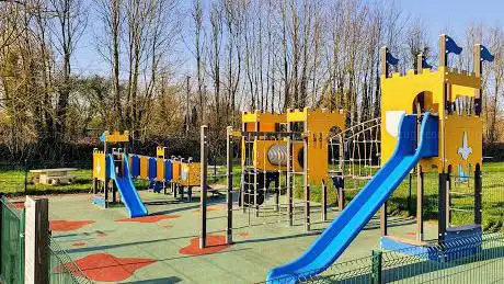 Photo de Aire de jeux de pomponne