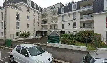 Square Des Plantes