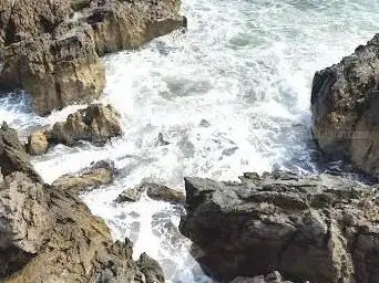 Photo de Rocher De Saint Pierre Sur Mer