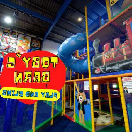 Toby's Barn: Play & Climb