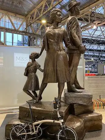 Photo de Windrush monument