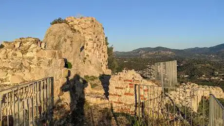 Castello di Pontes