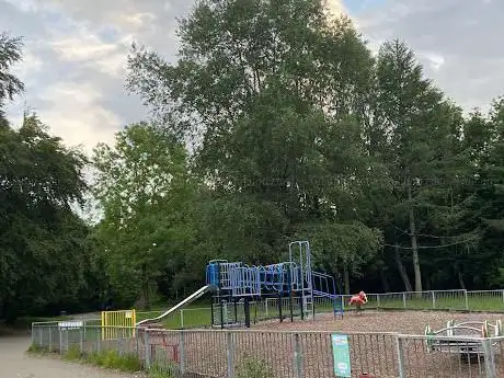 Ynystawe park play area