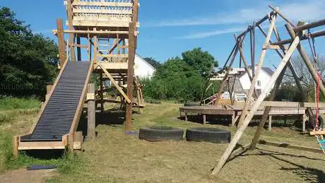 Gwealan Tops Adventure Playground