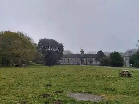 Parc Lodge