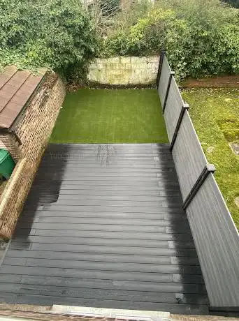 Photo de Sunset Composite Decking & Garden Rooms