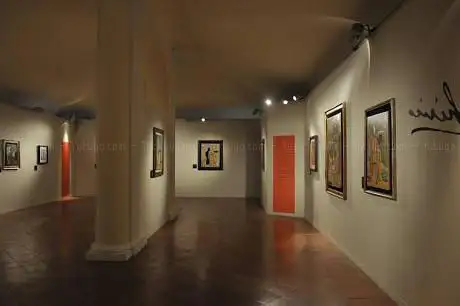 Photo de Mostra di Vittorio Sgarbi “Giorgio de Chirico e la Neometafisicaâ€