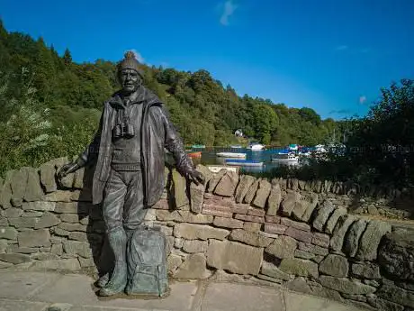 Photo de Tom Weir Statue