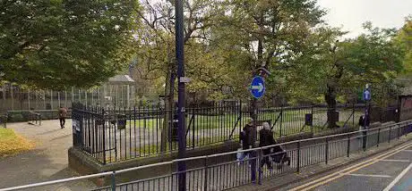 Photo de Merrion Street Rest Garden