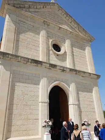 Photo de Chiesa S.Famiglia Cozzo Rose