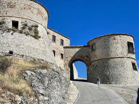 Castello di Scorticata
