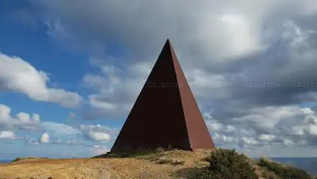 Photo de Piramide della Luce