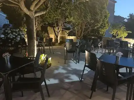 La Cultural cafe- bar