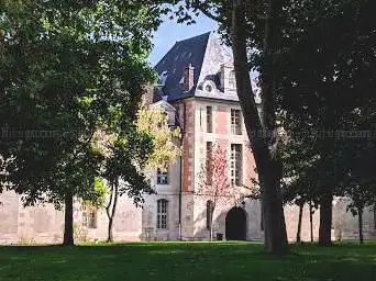 Photo de Hôpital-Saint-Louis Garden