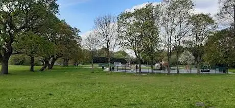 Photo de Gayton Park