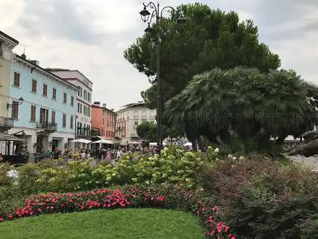 Photo de Il Monumento ai valorosi Aviatori del