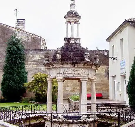 Photo de Puits Henri IV de Coutras
