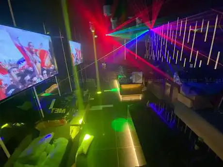 SPACE BAR KTV (瘾)