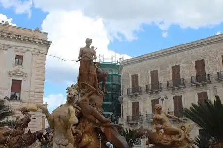 Photo de Guida Turistica Siracusa Catherine - Syracuse Guide Touristique