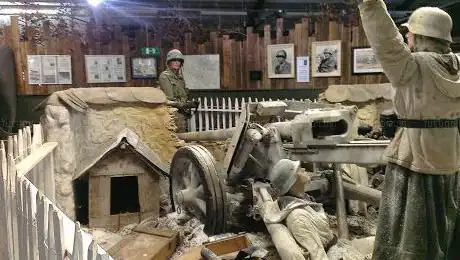 BASTOGNE ARDENNES 44 MUSEUM