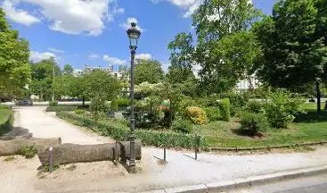 Playground Avenue Foch