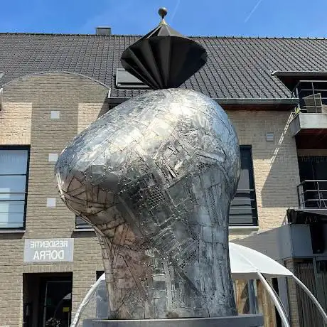 Beeld Pluk De Dag door Jos Jacobs 2009