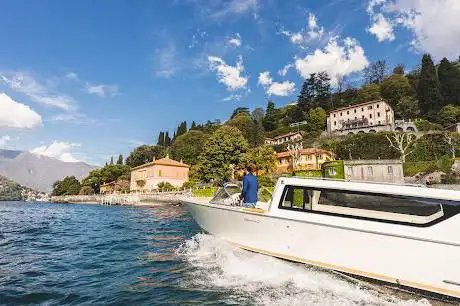 Photo de Lake Como private boat tour - Como Yachting