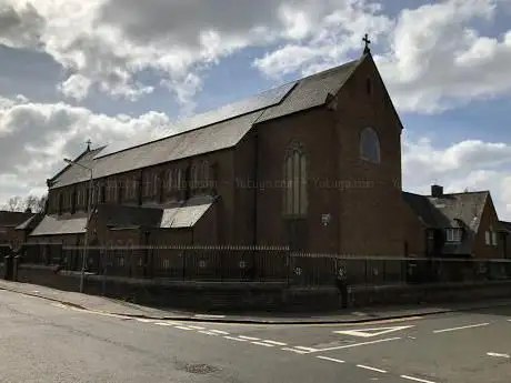 Photo de St Robert Bellarmine R C Church
