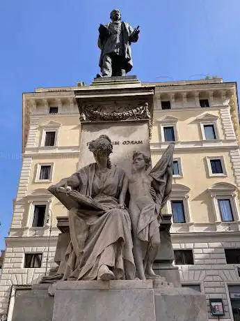 Photo de Monumento a Marco Minghetti
