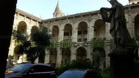 Photo de Curia Arcivescovile