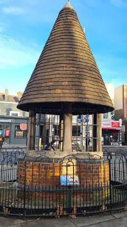 Photo de The Old Well