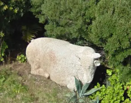 Statua della vacca