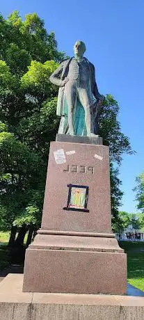 Statue of Sir Robert Peel