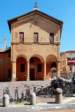 Photo de Chiesa Santuario Santa Maria della Pioggia