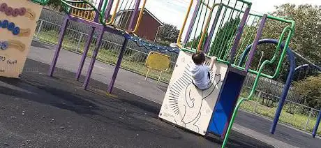 Brook Glen Road Play Area