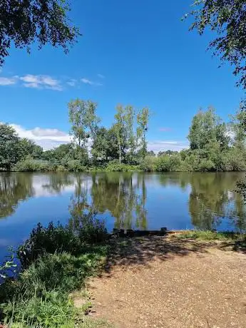 Photo de Old oaks carp lake