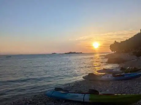 Photo de Adistra kayak point - Zlatni Rt