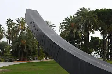 arc 115Â°5 Bernar Venet