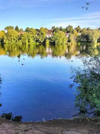 Photo de Brookvale Park Lake