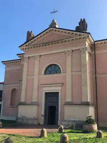 Photo de Parrocchia Santa Maria Del Lago