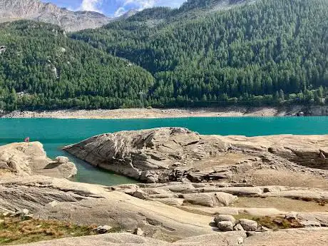 Dam of the lake of Ceresole Reale