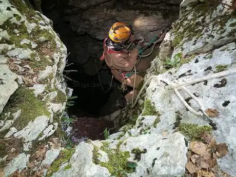 Photo de Abisso Cul di Bove o Grotta Tornieri (La Sfonnatora)