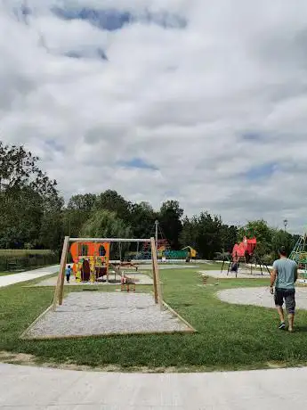 Photo de Aire de jeux