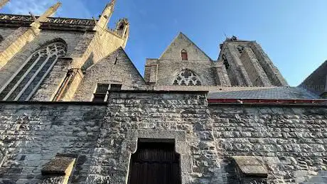 Photo de Vestiges du château médiéval des comtes de Flandre (1300-1302)