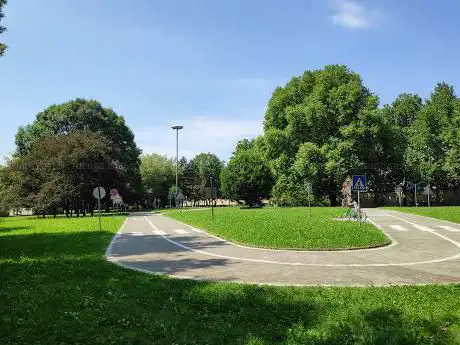 Parco Crescenzio (percorso per imparare i segnali stradali)